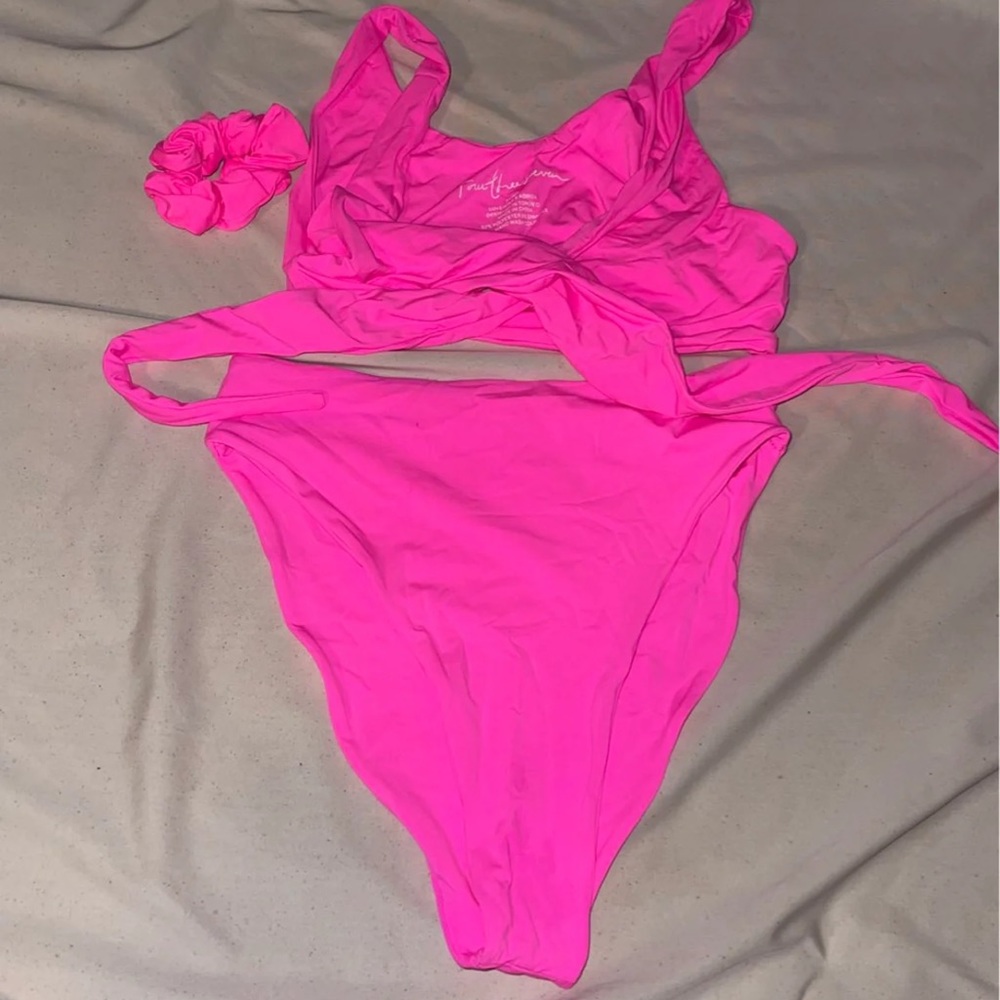 437 Hot Pink Bikini